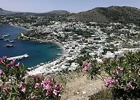 Le port de Pantéli depuis les hauteurs.