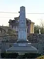 Le monument aux morts le long de l'enceinte du cimetière (fév. 2010)