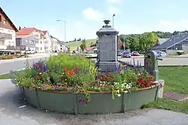 Une des fontaines du bourg.