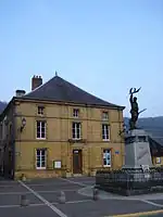 Le Poilu victorieux des Hautes-Rivières