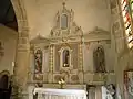 Photo d'un retable dans une chapelle latérale