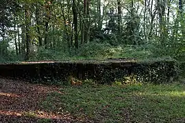 Vestige de podium des anciennes kermesses