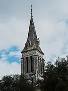 Le clocher de l'église Saint-Laurent.