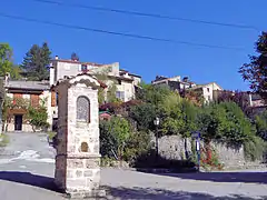 Oratoire à l'entrée du village.