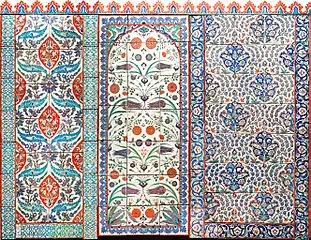 Panneaux du mur de céramique ottomane.