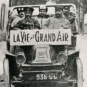 Les photographes de La Vie au Grand Air (aux éliminatoires françaises de la Coupe Gordon Bennett 1904, sur Richard-Brasier).