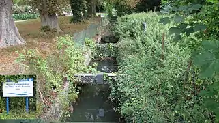 La rigole du Noirieux termine sa course à Lesdins pour alimenter le canal de Saint-Quentin.