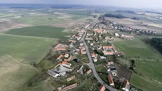 Choteč : vue aérienne.