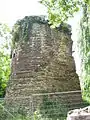 Ruines du premier mur d'enceinte ; parc Saint-Donatus.