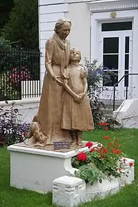 Statue de Louise Michel (1906), Levallois-Perret, parc de la Planchette.