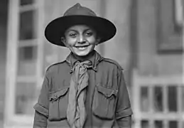 Scout à Paris en 1918.