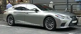 Lexus LS