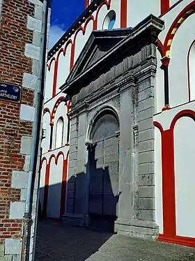 Portail de la collégiale Saint-Barthélemy, Liège