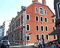 L'hôtel au croisement de Féronstrée et la rue de Hongrée