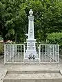 Le monument aux morts.