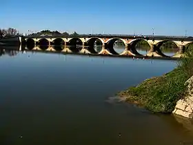 Image illustrative de l’article Pont de pierre (Libourne)