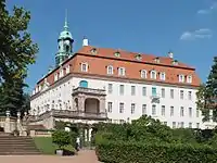 2011 château de Lichtenwalde où Hedwig Sibylle von Tschirschky und Bögendorff (1862-1951) fut chassée par les russes en 1945. Elle mourut dans une petite maison à côté du château.