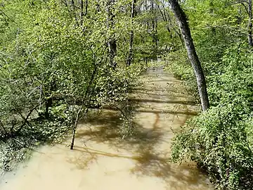 La Lidoire en crue en aval de la RD 708 en limite de Saint-Méard-de-Gurçon (à gauche) et Saint-Rémy.