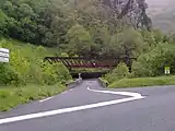 Le pont sous la route à l’entrée d’Etsaut.