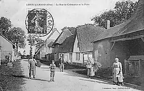 La rue de Crèvecœur et le puits.