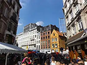 Rue de Lille pendant la braderie 2012.