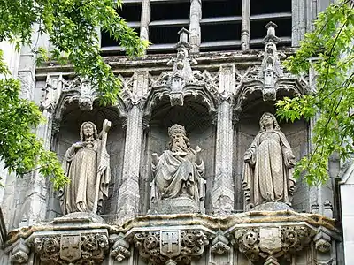 Tour-clocher de l'église Saint-Maurice.