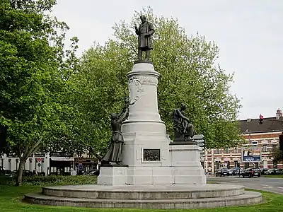 Monument à Louis Pasteur (1899), Lille,  place Philippe Lebon.