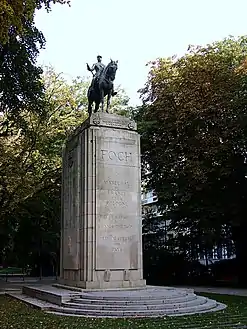 Monument au maréchal Foch (1936), Lille.