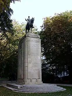 Statue équestre du maréchal Foch (Lille)