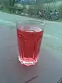 Limonade rose dans la région d'Úštěk : diabolo fraise.