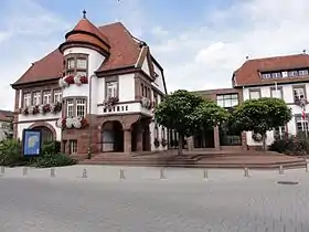 Mairie et école de Lingosheim construite par G. Oberthür.