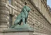 Lion assis, porte des Lions du Louvre