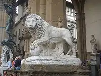 Lion, emblème de la ville de Florence, par Flaminio Vacca, Loggia dei Lanzi