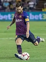 Lionel Messi portant la tenue de la saison 2018-2019.