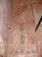 Fresques dans la partie droite de l'autel