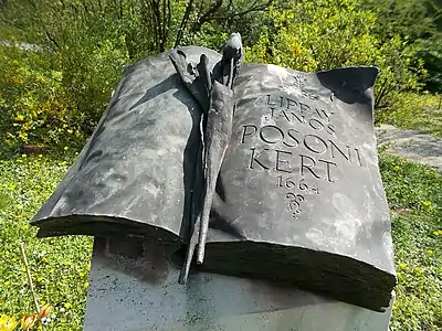Pierre commémorative du "jardin de Presbourg" dans l'arboretum de Budapest.
