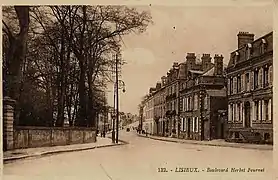 Le boulevard Herbet-Fournet sur une carte postale de la fin du XIXe siècle ou du début du XXe siècle.