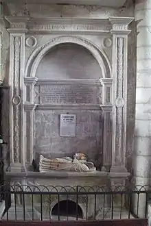 Tombeau de saint Euchaire en l'église Saint-Pierre.