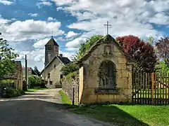 L'église Saint-Antoine en arrière-plan