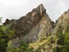 Formations de calcaire (sous schiste) dans les gorges du Sègre.