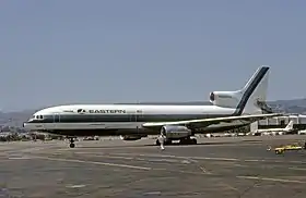 N309EA, l'appareil impliqué, ici à l'aéroport international de San Francisco en juin 1973.