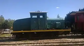 Locotracteur no 70 en gare de Raucoules.