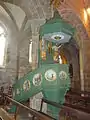 Locronan : église Saint-Ronan, chaire à prêcher, ensemble des médaillons illustrant la vie de saint Ronan