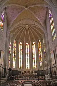 Vitraux du chœur de la cathédrale Saint-Fulcran de Lodève.