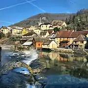 L'arche du vieux pont sur la Loue.