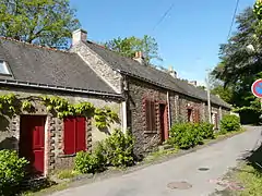 Ruelle des logements des ouvriers de forge (Forgeneuve).