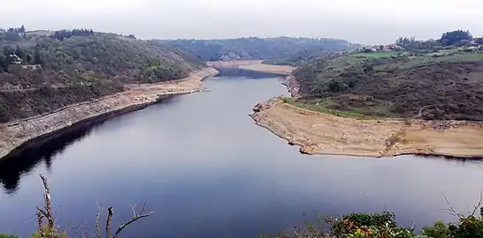 La Loire en basses eaux vue de Saint-Maurice-sur-Loire, octobre 2022.