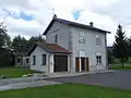 L'ancienne gare.Le Bâtiment voyageurs côté cour.