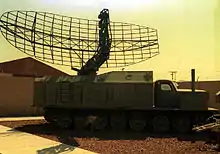 L'installation radar P-40 « Long Track ».