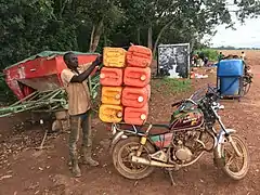 Motocyclette Sanya en Côte d'Ivoire.